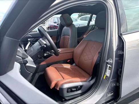 Used 2025 BMW i5 xDrive40 w/ Executive Package AWD/4WD image 21