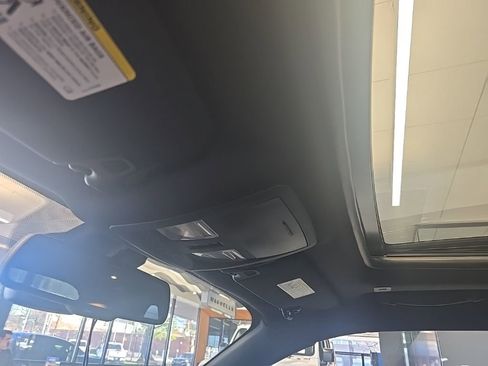 Used 2017 Dodge Challenger SRT Hellcat image 17