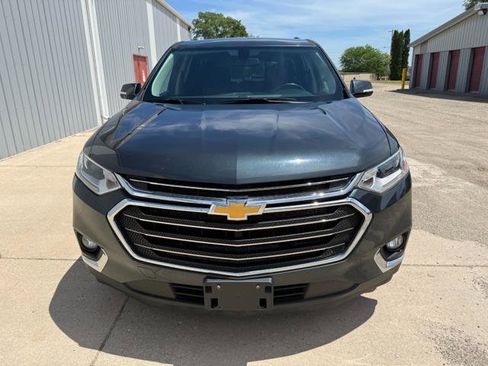 Used 2020 Chevrolet Traverse LT FWD image 4