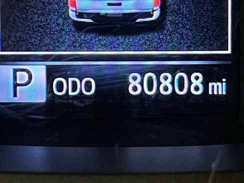 Certified 2021 Toyota Tacoma SR5 image 17