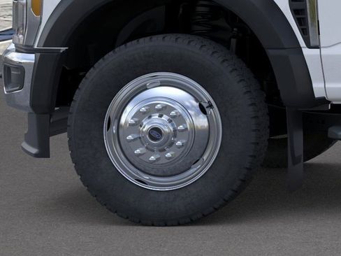 New 2025 Ford F550 4x4 Regular Cab Super Duty image 19