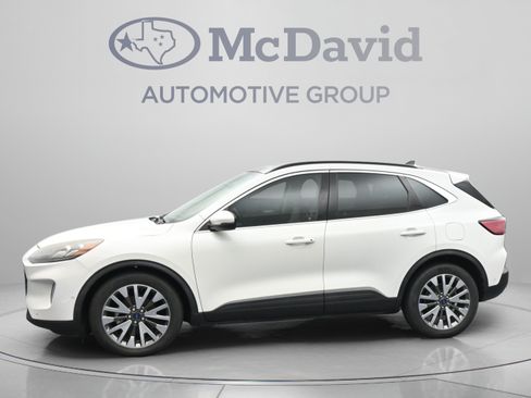 Used 2020 Ford Escape Titanium w/ Titanium Premium Package 2.0 FWD image 5