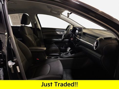 Certified 2023 Kia Forte LXS w/ LXS Technology Package image 26