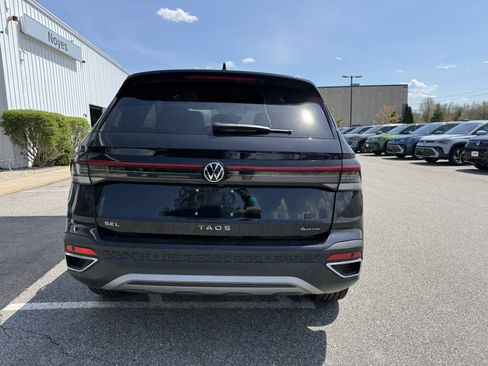 New 2026 Volkswagen Taos SEL AWD/4WD image 4