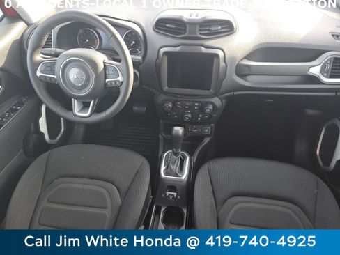 Used 2021 Jeep Renegade Latitude w/ Luxury Group I image 22