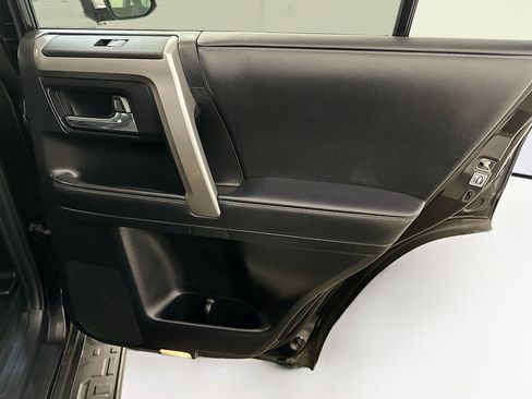 Used 2024 Toyota 4Runner SR5 image 31