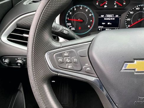 Used 2024 Chevrolet Malibu LT image 11