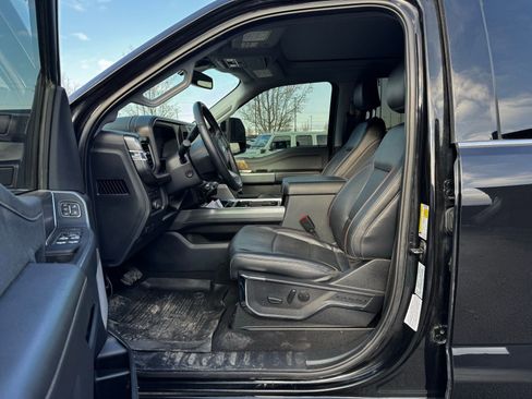 Used 2023 Ford F350 Lariat w/ Tow Technology Package image 7