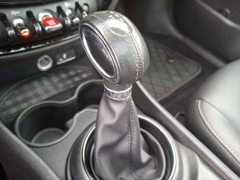 Used 2019 MINI Cooper Clubman ALL4 image 13