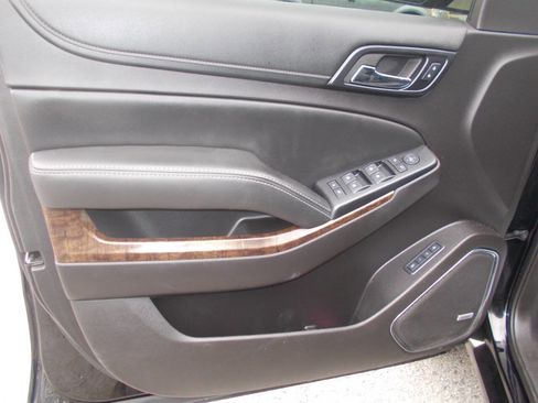 Used 2015 Chevrolet Tahoe LT image 13