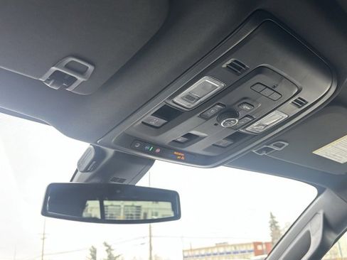 Used 2021 GMC Yukon AT4 w/ AT4 Premium Package image 31