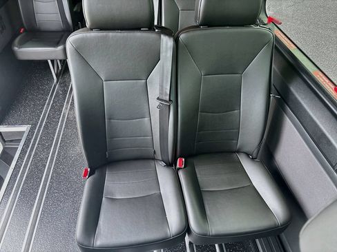 Used 2024 Mercedes-Benz Sprinter 3500 image 18