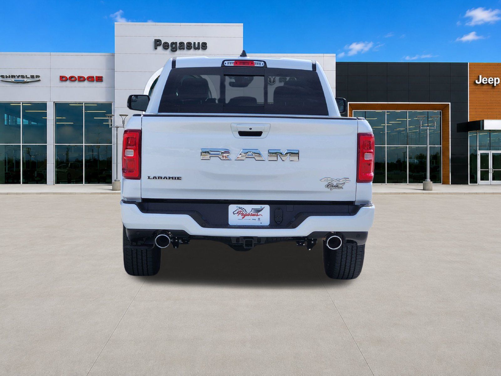 New 2026 RAM 1500 Laramie AWD/4WD image 8