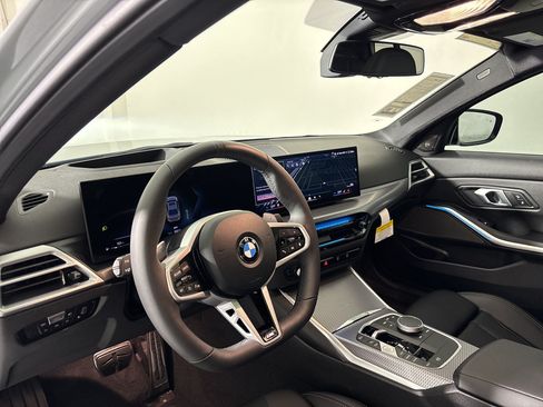 Used 2026 BMW 330i Sedan w/ M Sport Package RWD image 4