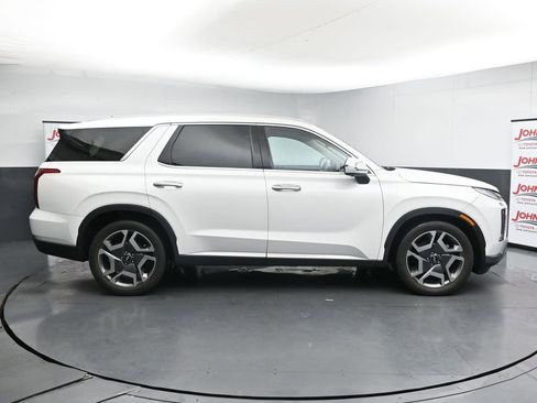 Used 2023 Hyundai Palisade Limited AWD/4WD image 9