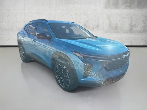 New 2026 Chevrolet Trax RS image 3