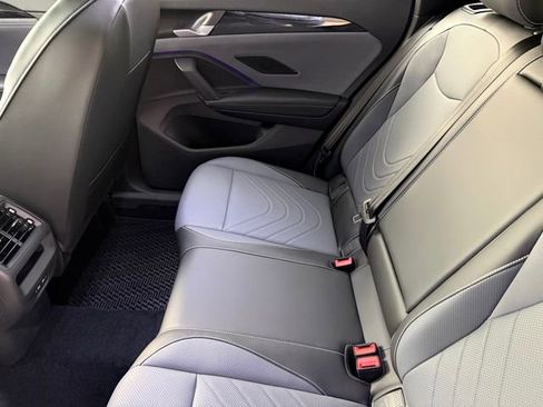 New 2026 Volkswagen Tiguan SE R-Line image 19