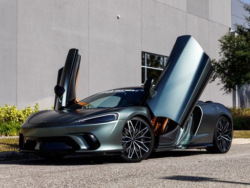 Used 2025 McLaren GTS RWD image 17