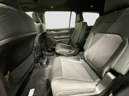 New 2025 Jeep Grand Cherokee L Laredo w/ Luxury Tech Group I image 11