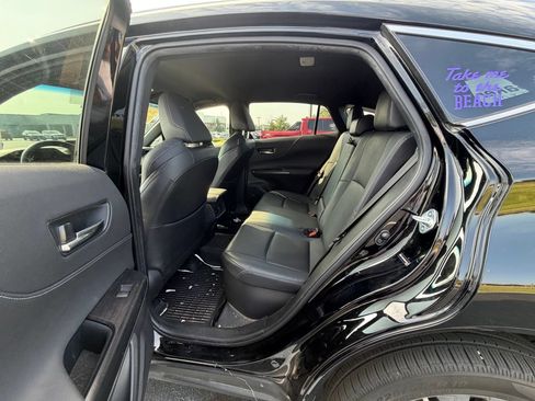 Used 2021 Toyota Venza XLE w/ Softex Package AWD/4WD image 10
