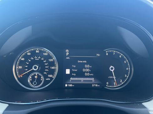 Used 2025 Genesis GV70 3.5T Sport w/ Sport Advanced Package image 17