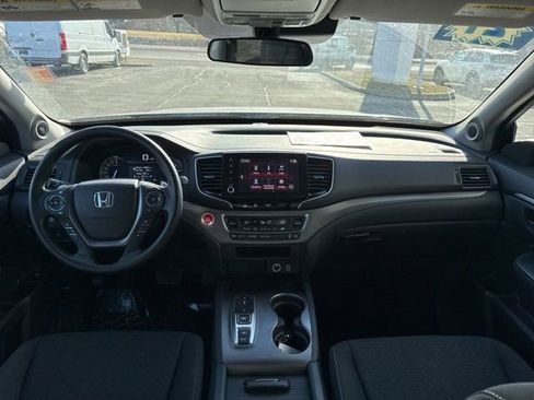 Used 2021 Honda Ridgeline Sport image 11