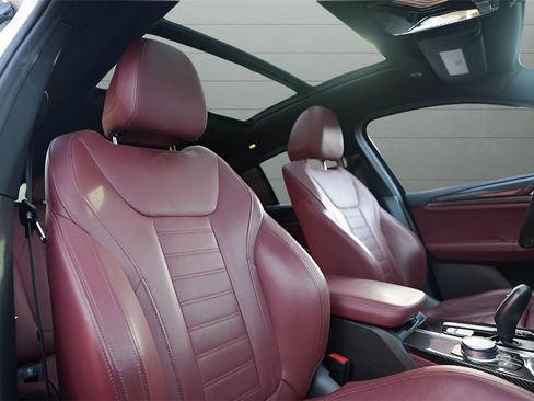 Used 2020 BMW X4 M40i w/ Executive Package image 34