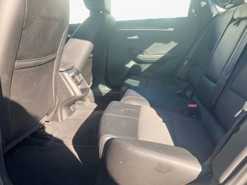 Used 2017 Chevrolet Impala LT image 15