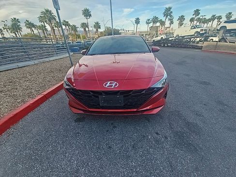 Used 2022 Hyundai Elantra SEL w/ Convenience Package image 16