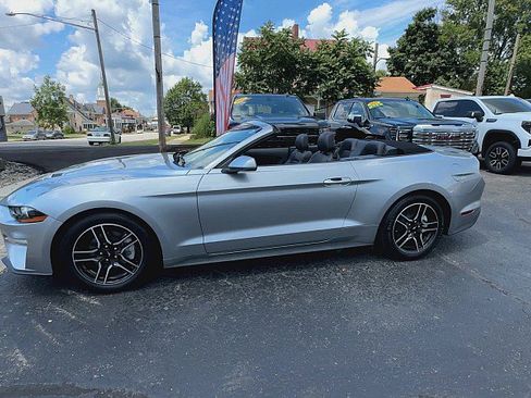 Used 2023 Ford Mustang Premium image 6