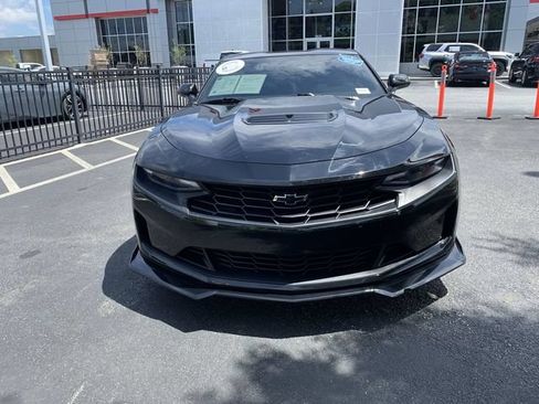 Used 2023 Chevrolet Camaro LT RWD image 3