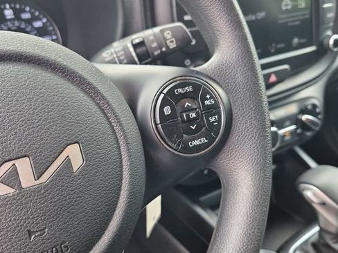 Used 2022 Kia Soul LX FWD image 14