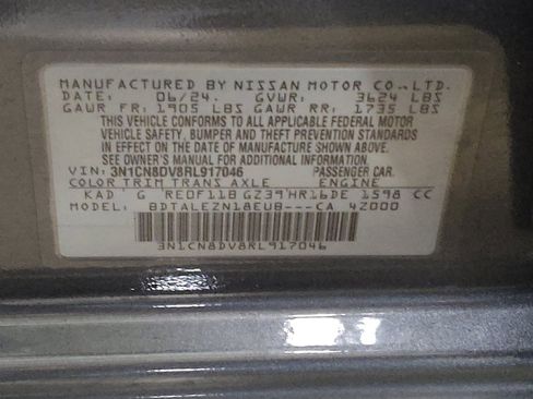 Used 2024 Nissan Versa S w/ Trunk Package FWD image 33