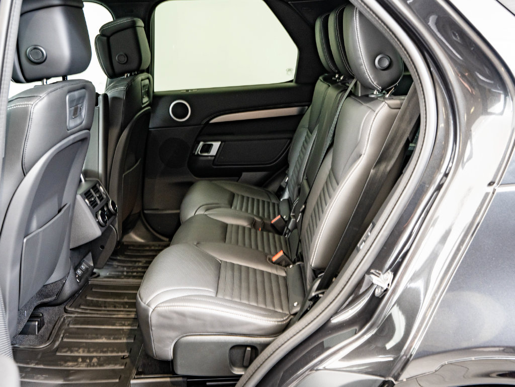 New 2026 Land Rover Discovery Limited Edition AWD/4WD image 43