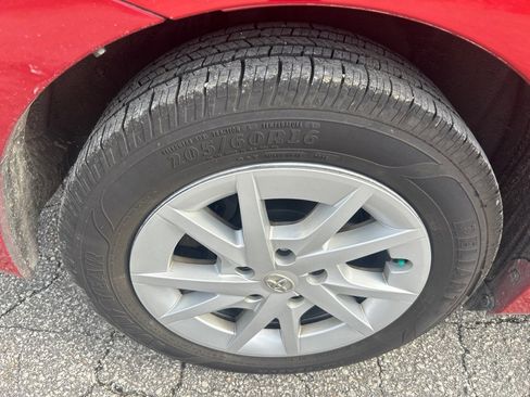 Used 2014 Toyota Prius V Two image 20