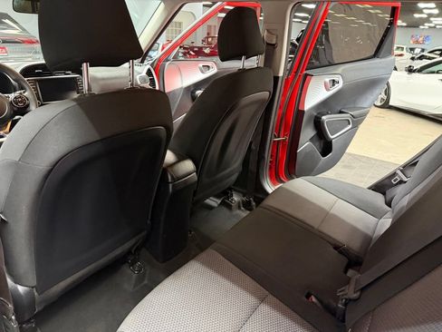 Used 2022 Kia Soul LX w/ Technology Package FWD image 41