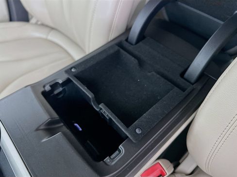 Used 2019 Lincoln Nautilus FWD image 28