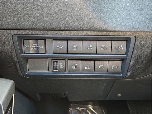 Used 2023 Toyota Sequoia Limited w/ Tow Technology Package AWD/4WD image 27