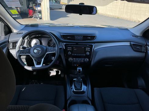 Used 2018 Nissan Rogue Sport S w/ S Appearance Package image 16