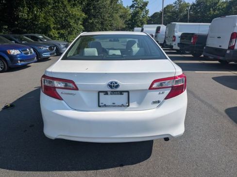 Used 2013 Toyota Camry LE image 6