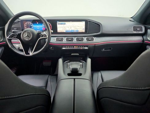 Certified 2025 Mercedes-Benz GLE 450 GLE 450 w/ Winter Package image 21