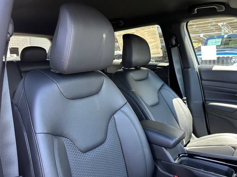 New 2026 Jeep Compass Latitude AWD/4WD image 14