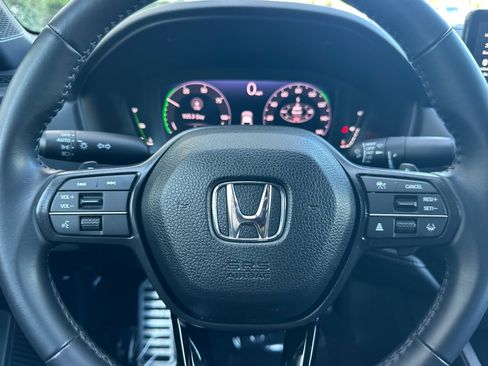 Used 2025 Honda Accord Sport image 11