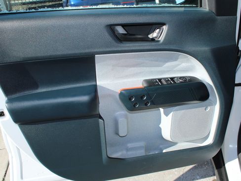 Used 2023 Ford Maverick XLT w/ Equipment Group 300A Standard image 11