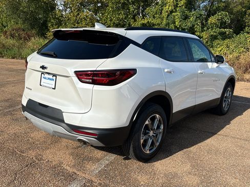 Used 2024 Chevrolet Blazer LT w/ Convenience Package FWD image 27