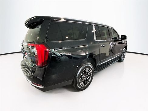 Used 2025 GMC Yukon XL Elevation w/ LPO, Floor Liner Package AWD/4WD image 39