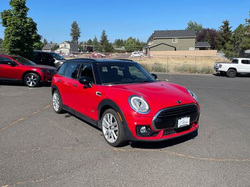 Used 2017 MINI Cooper Clubman ALL4 AWD/4WD image 7