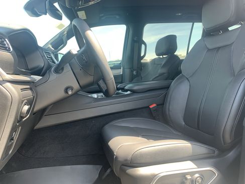 New 2026 Jeep Grand Wagoneer Limited AWD/4WD image 14