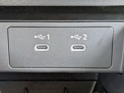 New 2026 Nissan Kicks SR w/ SR Premium Package FWD image 24