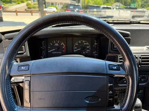 Used 1991 Ford Mustang LX RWD image 32